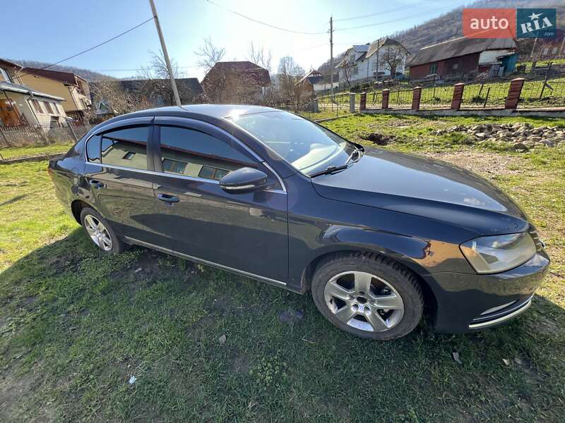 Седан Volkswagen Passat 2012 в Сколе