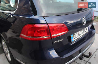 Универсал Volkswagen Passat 2011 в Каменке-Бугской