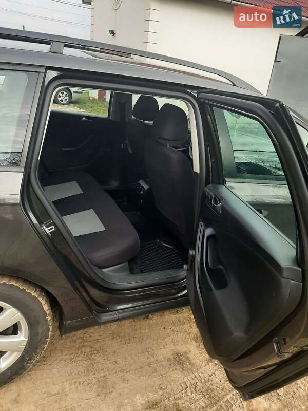 Универсал Volkswagen Passat 2009 в Кицмани