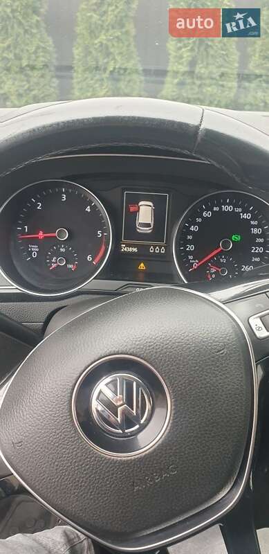 Универсал Volkswagen Passat 2016 в Хусте