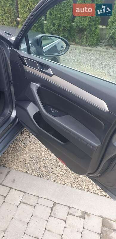 Универсал Volkswagen Passat 2016 в Хусте