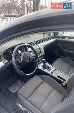 Универсал Volkswagen Passat 2015 в Виннице