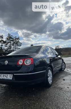 Седан Volkswagen Passat 2006 в Львові