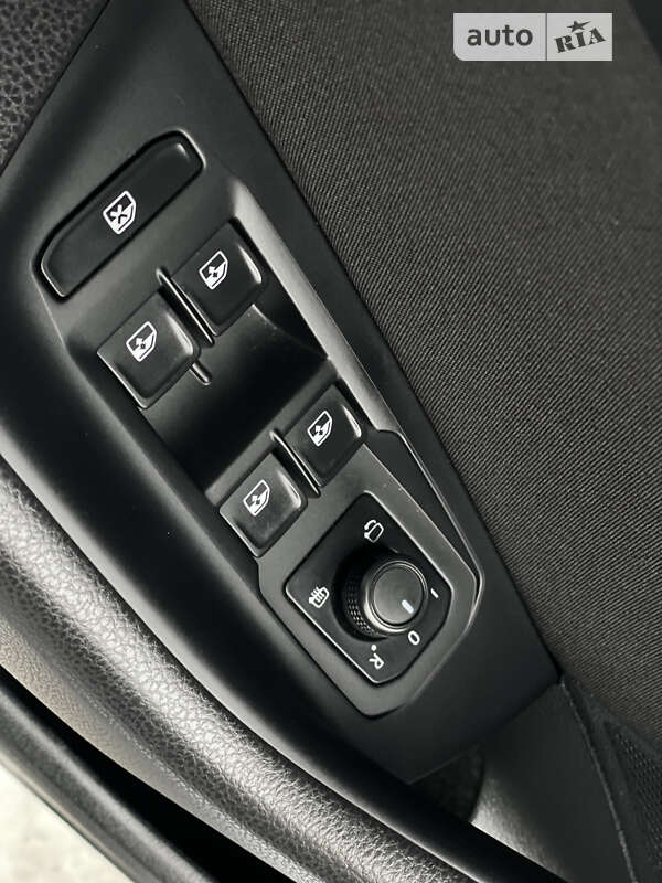 Седан Volkswagen Passat 2017 в Луцке