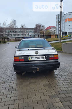 Седан Volkswagen Passat 1989 в Черновцах