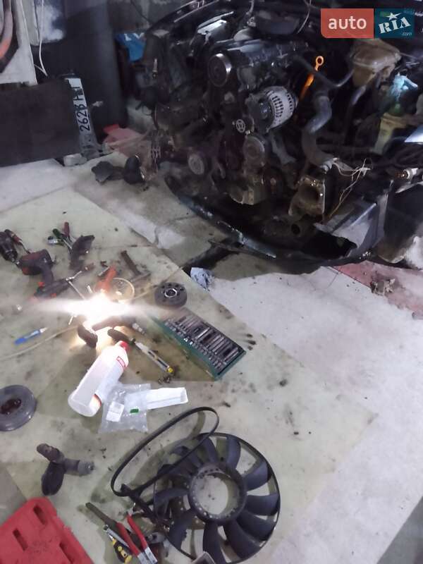 Седан Volkswagen Passat 2000 в Львові