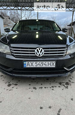 Седан Volkswagen Passat 2013 в Харькове