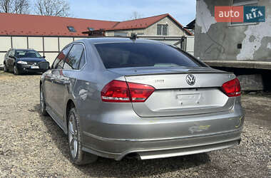 Седан Volkswagen Passat 2014 в Стрые