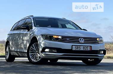 Універсал Volkswagen Passat 2017 в Дрогобичі