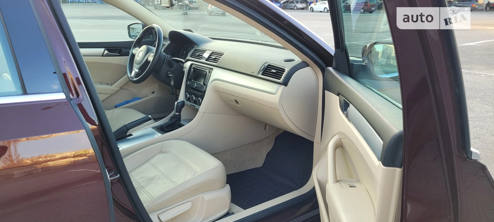 2012 Volkswagen Passat - мініатюра 30