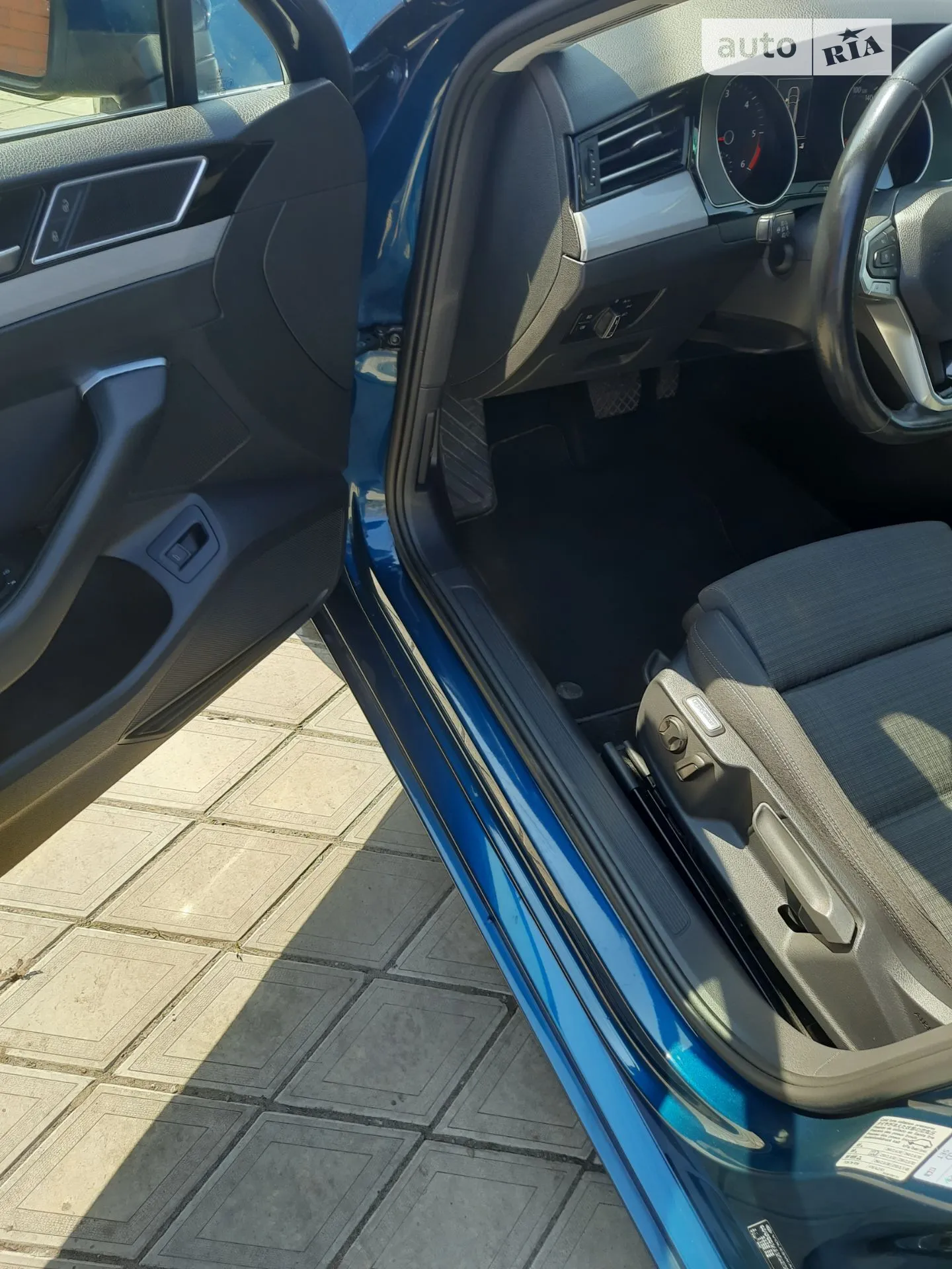 2019 Volkswagen Passat - мініатюра 14