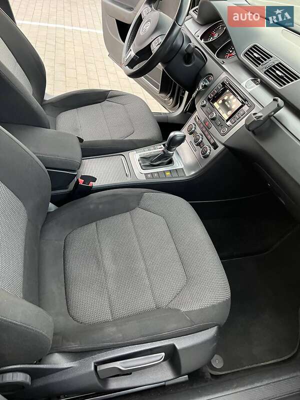 Универсал Volkswagen Passat 2014 в Калуше