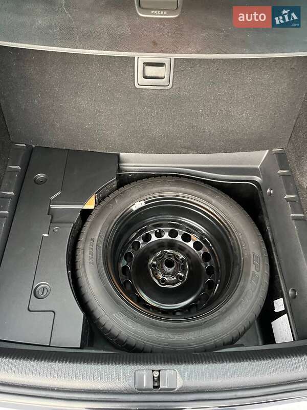 Универсал Volkswagen Passat 2014 в Калуше