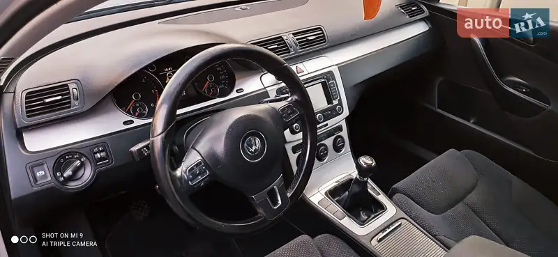 Універсал Volkswagen Passat 2010 в 