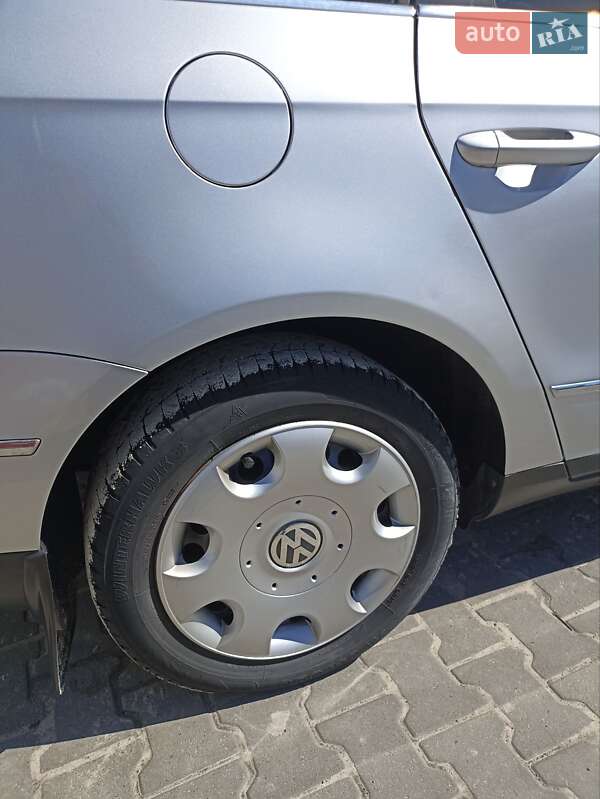Универсал Volkswagen Passat 2005 в Львове