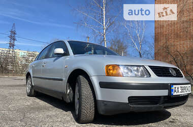 Седан Volkswagen Passat 1997 в Полтаве