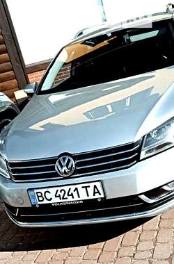 Універсал Volkswagen Passat 2011 в Львові