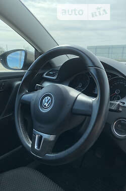 Универсал Volkswagen Passat 2011 в Золочеве