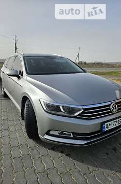 Універсал Volkswagen Passat 2015 в Івано-Франківську