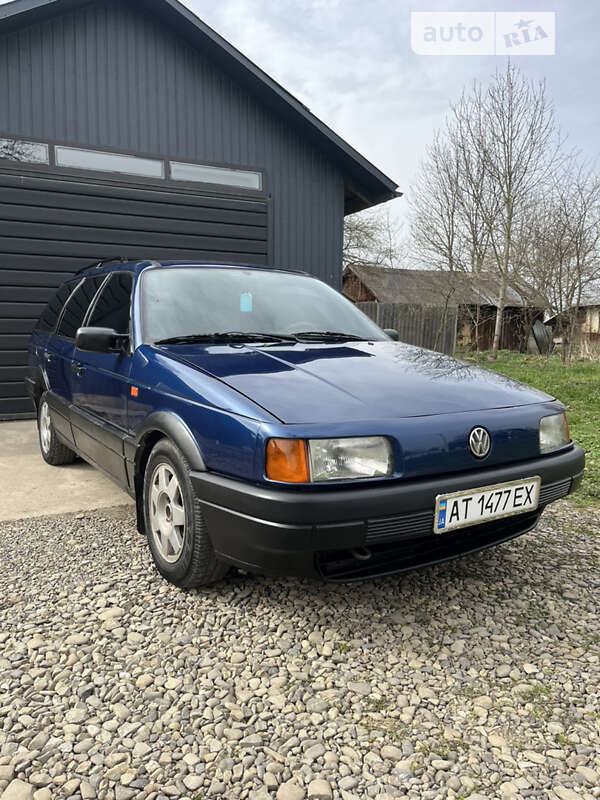 Универсал Volkswagen Passat 1991 в Снятине