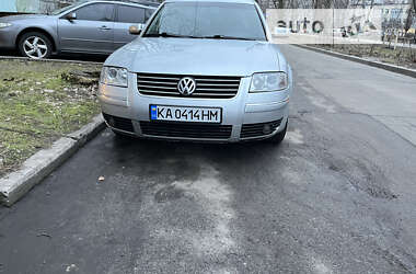 Седан Volkswagen Passat 2001 в Киеве