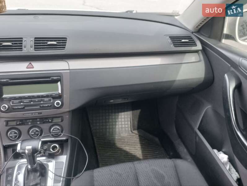 Універсал Volkswagen Passat 2008 в Василькові