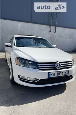 Седан Volkswagen Passat 2013 в Києві