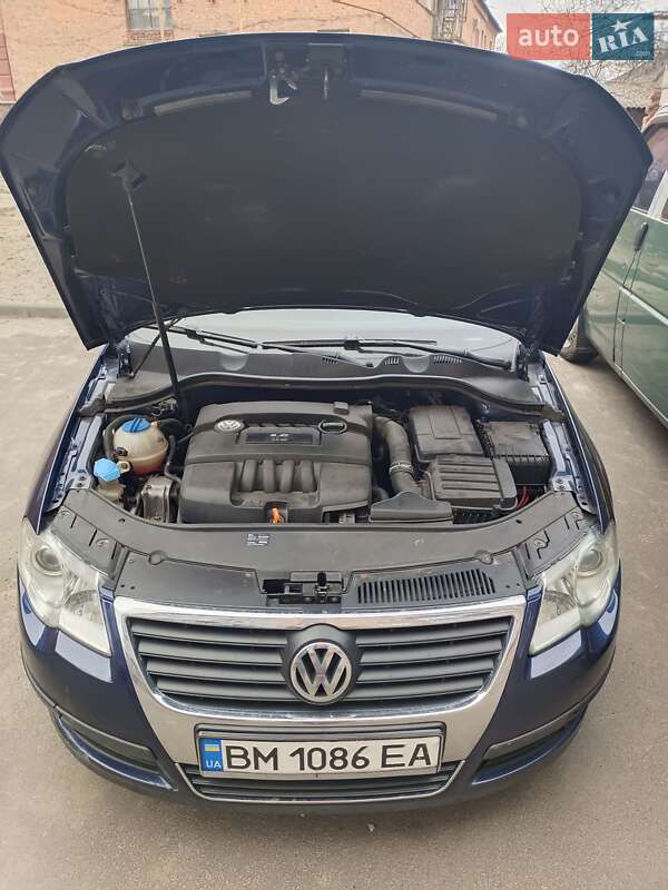 Універсал Volkswagen Passat 2006 в Ромнах
