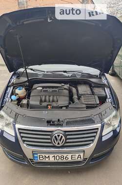 Универсал Volkswagen Passat 2006 в Ромнах