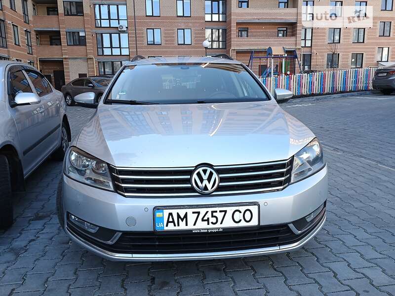 Универсал Volkswagen Passat 2014 в Житомире