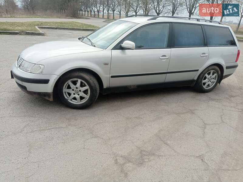 Универсал Volkswagen Passat 2000 в Владимире
