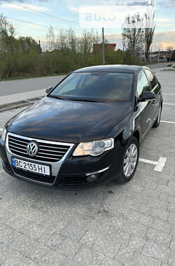 Седан Volkswagen Passat 2010 в Львове