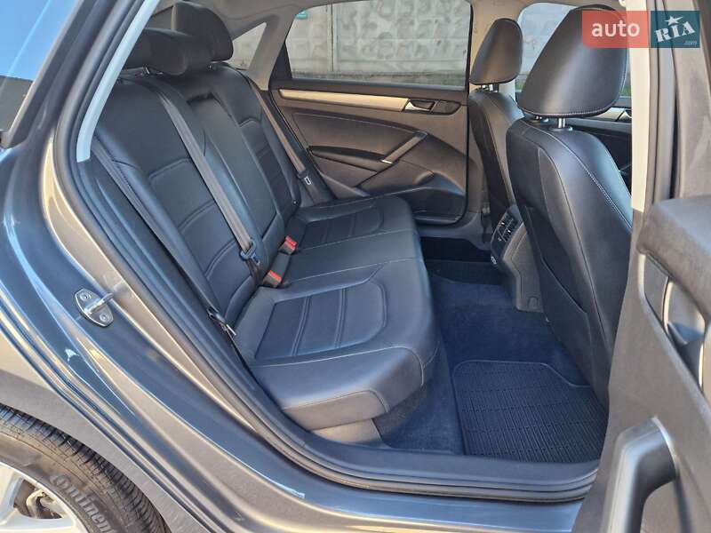 Седан Volkswagen Passat 2020 в Киеве