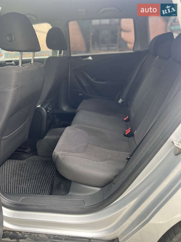 Универсал Volkswagen Passat 2009 в Луцке