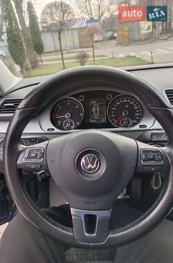 Универсал Volkswagen Passat 2011 в 