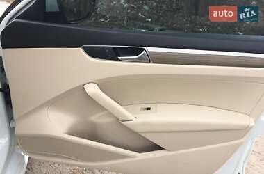 Седан Volkswagen Passat 2016 в 