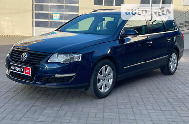 Універсал Volkswagen Passat 2010 в Одесі