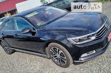 Седан Volkswagen Passat 2019 в 
