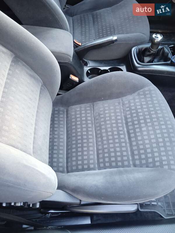 Универсал Volkswagen Passat 2000 в Ивано-Франковске