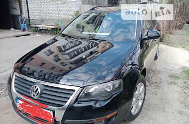 Універсал Volkswagen Passat 2008 в Черкасах