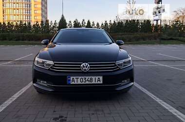 Седан Volkswagen Passat 2017 в Івано-Франківську