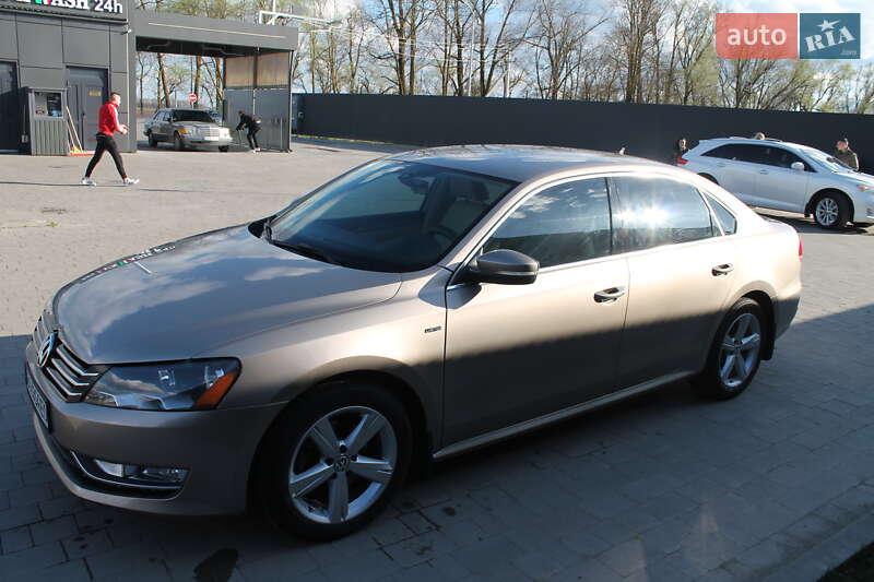 Седан Volkswagen Passat 2015 в Козове