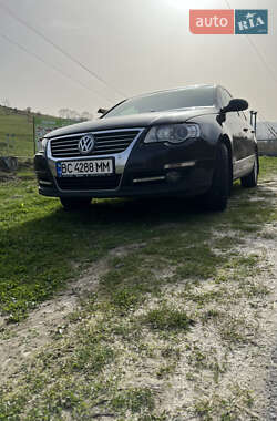 Седан Volkswagen Passat 2008 в Старом Самборе