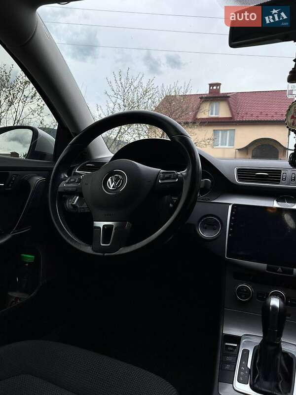 Универсал Volkswagen Passat 2012 в Долине