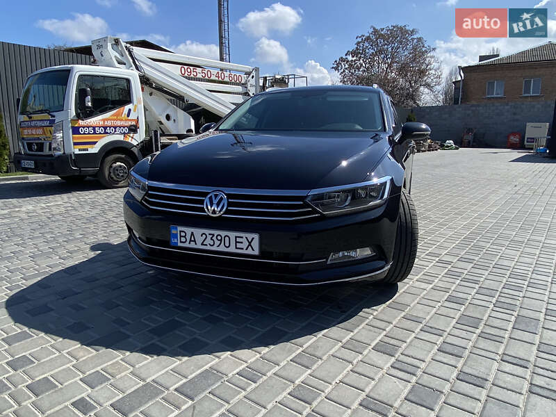 Універсал Volkswagen Passat 2017 в Кропивницькому