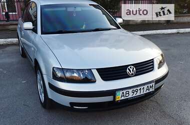 Седан Volkswagen Passat 2000 в Вінниці