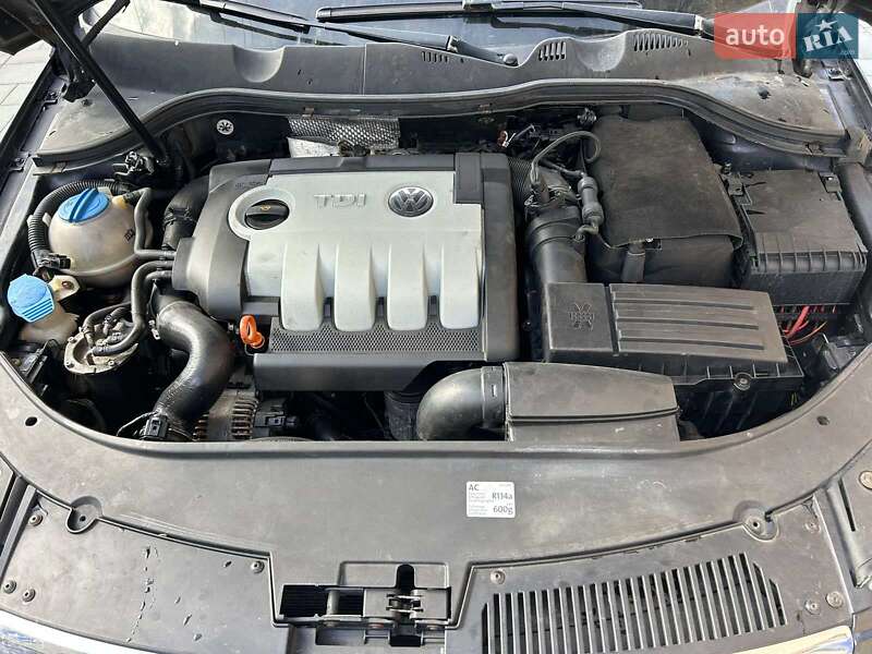 Седан Volkswagen Passat 2007 в Луцке