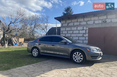 Седан Volkswagen Passat 2013 в 