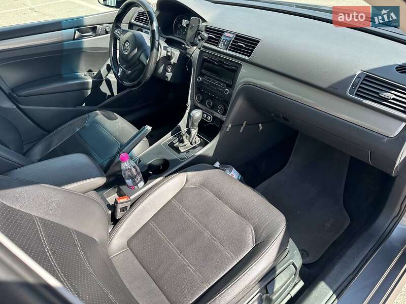 Седан Volkswagen Passat 2014 в Виннице
