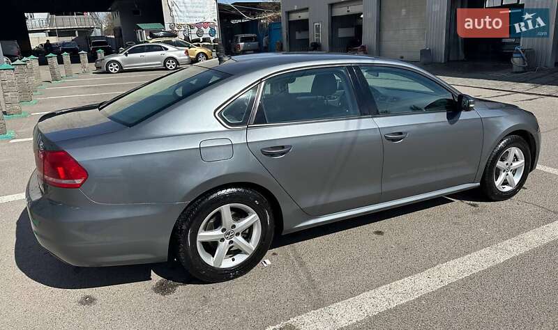 Седан Volkswagen Passat 2014 в Виннице